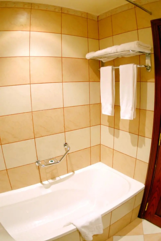 Executive Double room (full double bed)