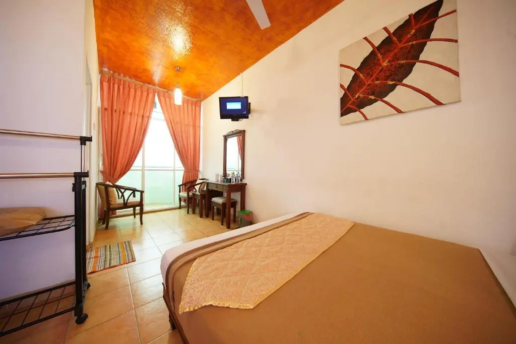 Economy Double room (full double bed)