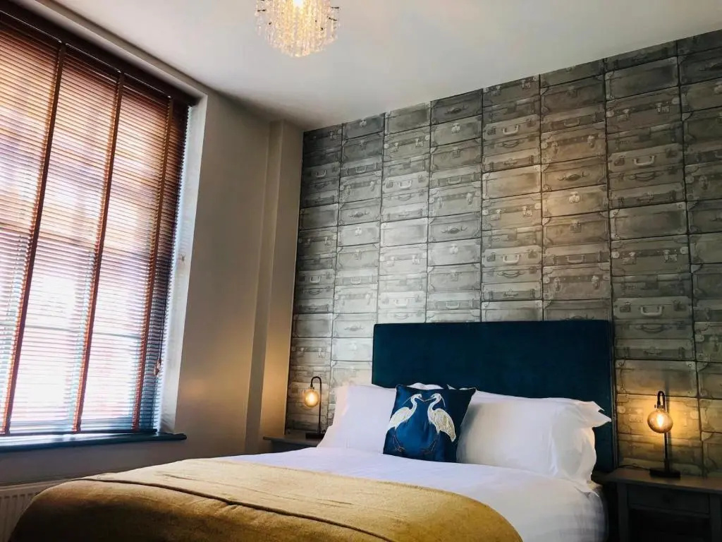 3 Bedrooms Family Apartment
