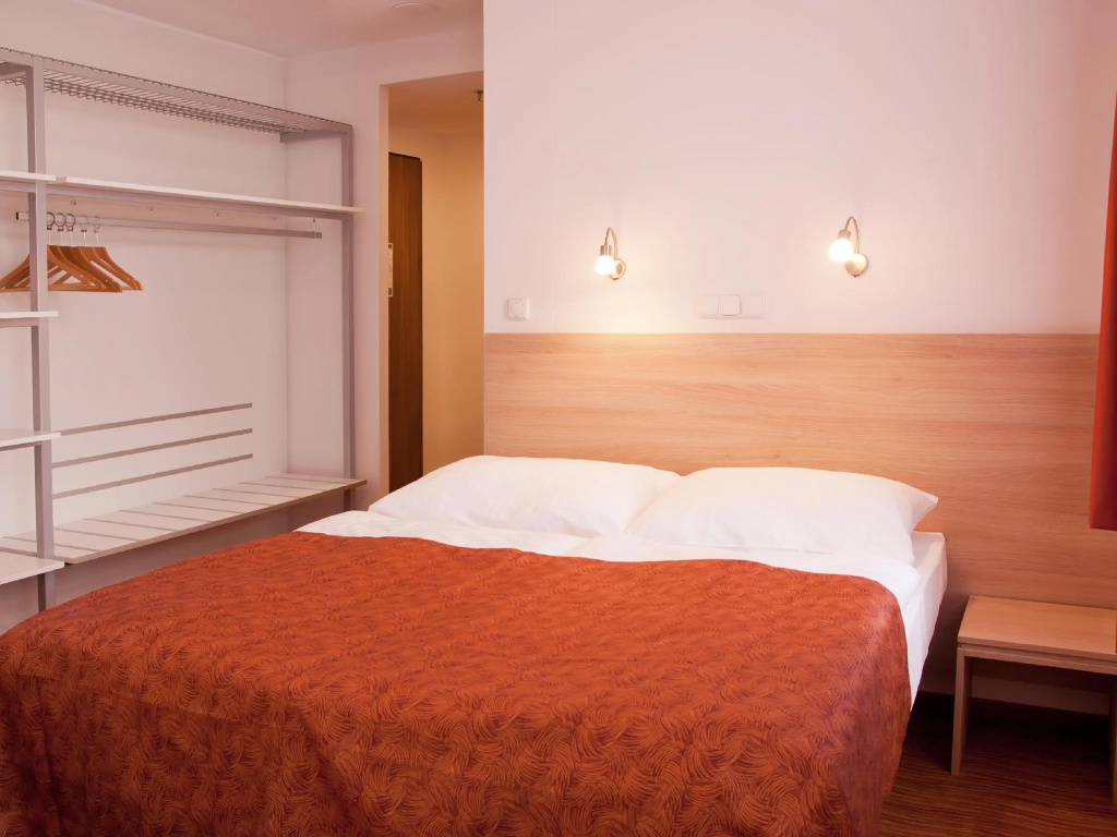 Standard Double room (full double bed)