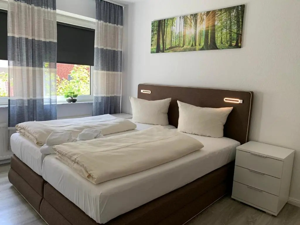 3 Bedrooms Apartment