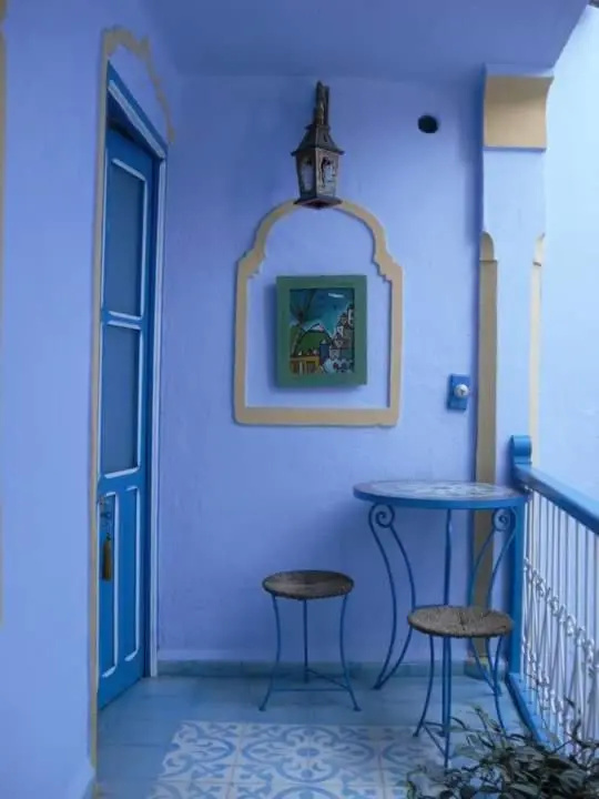 Economy room