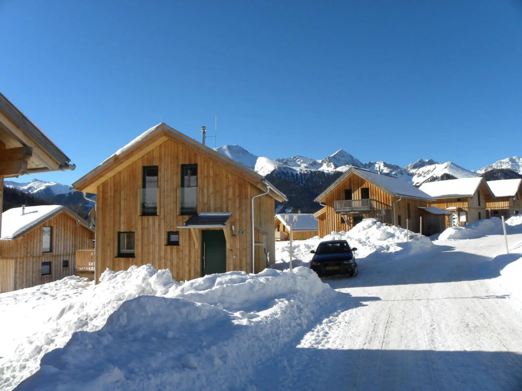 Plush Chalet in Hohentauern with Sauna & bubble bath