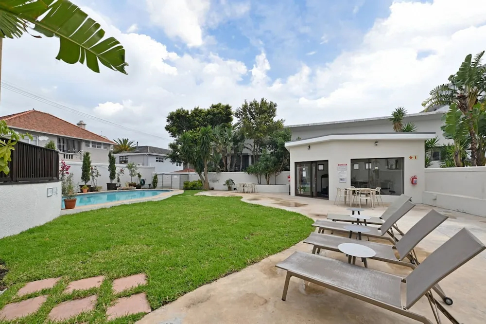 Planet Africa Studio Pool Gym BBQ