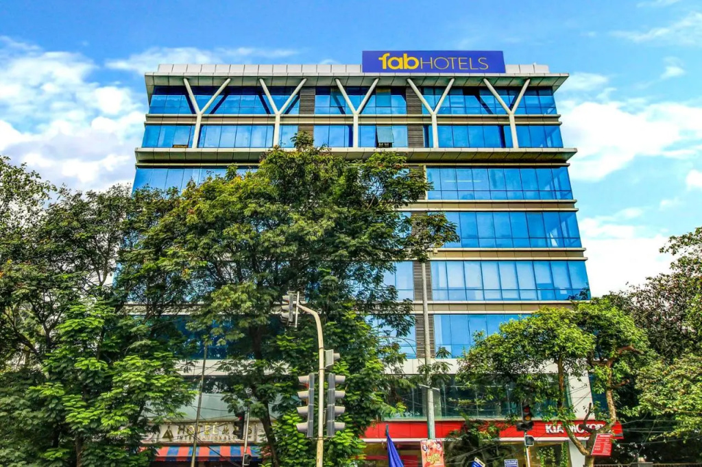 Hotel Axis International