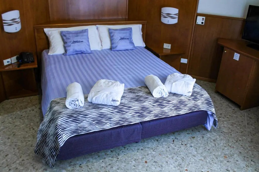 Hotel Lungomare - Chambres