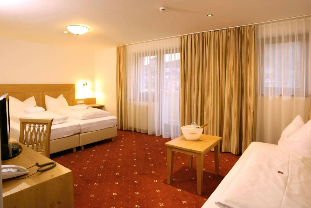 Hotel Vier Jahreszeiten - Général