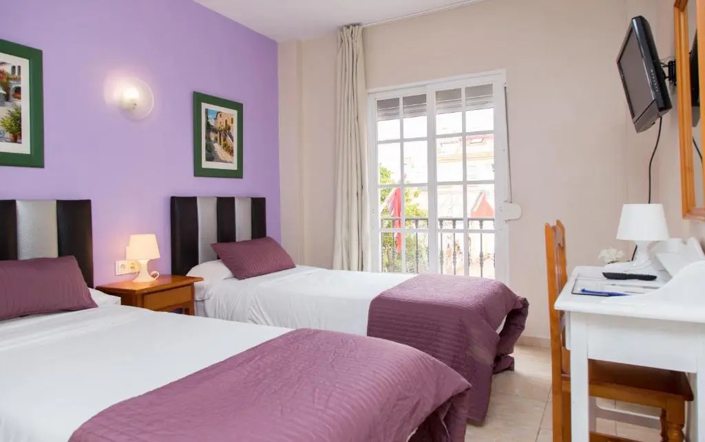 Double room (twin beds)