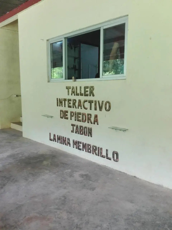 Hostal Familiar El Ángel Panamá B&B