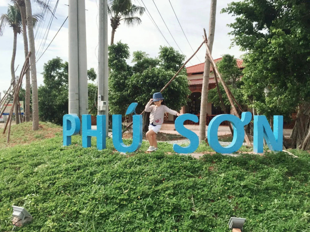 Phu Son Village Resort