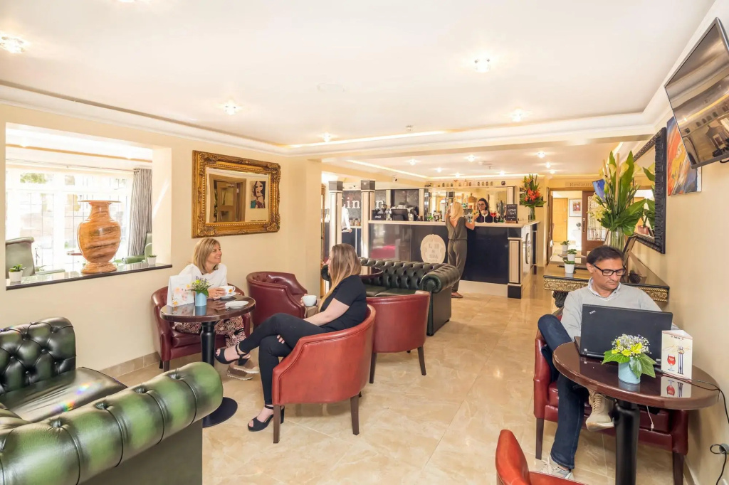 Hotel photo 16