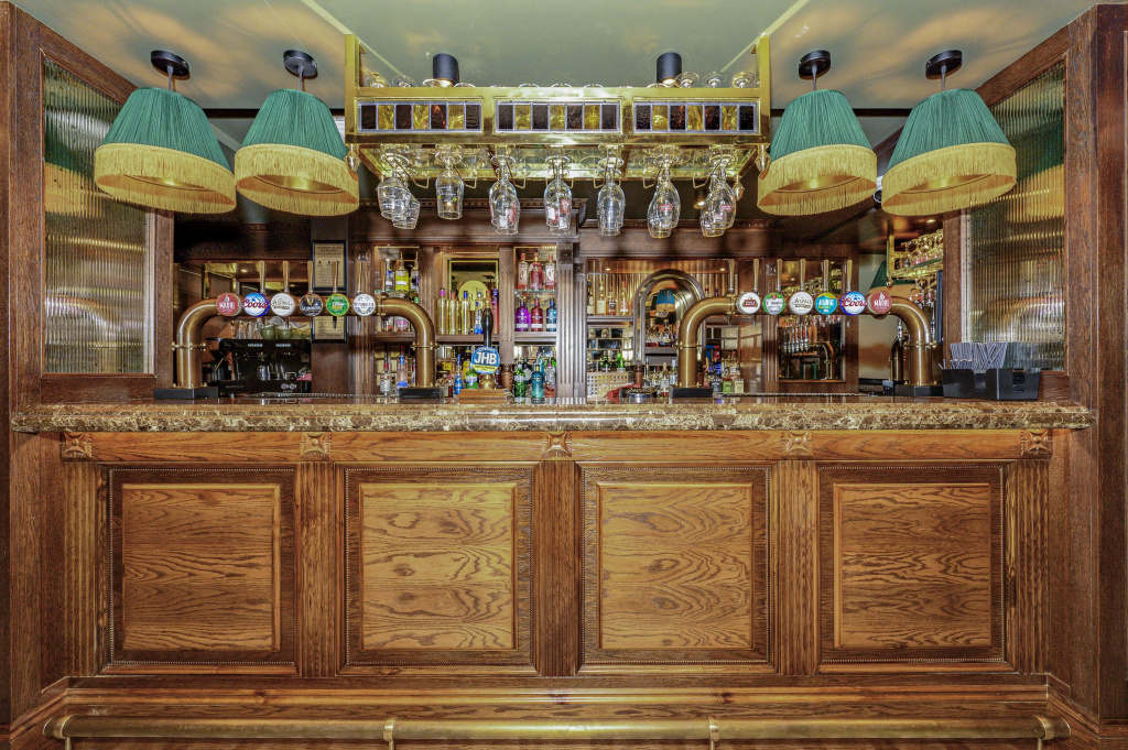 The Bull Hotel, Peterborough - Général