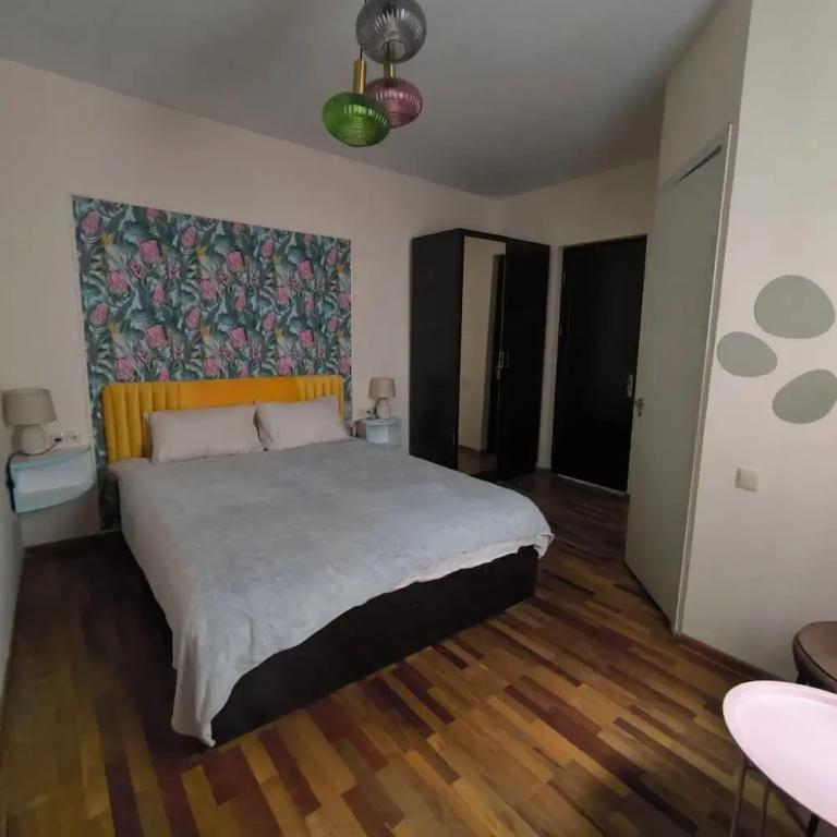 Standard Double room with courtyard view (full double bed)