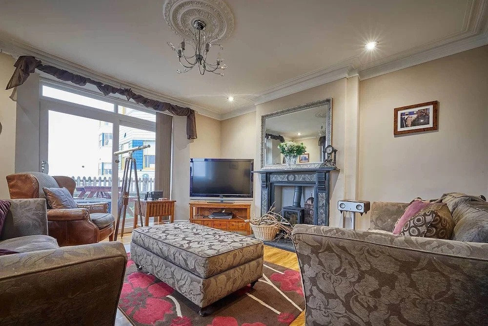 Host Stay The View Old Coastguard Cottage