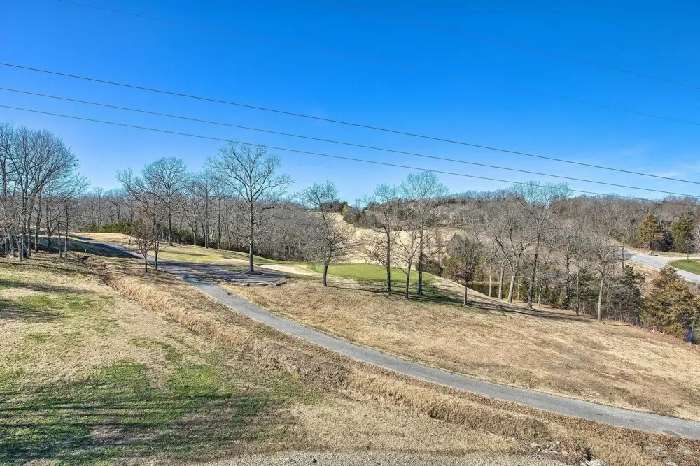 Branson Condo w/ Balcony on Ledgestone Golf Course