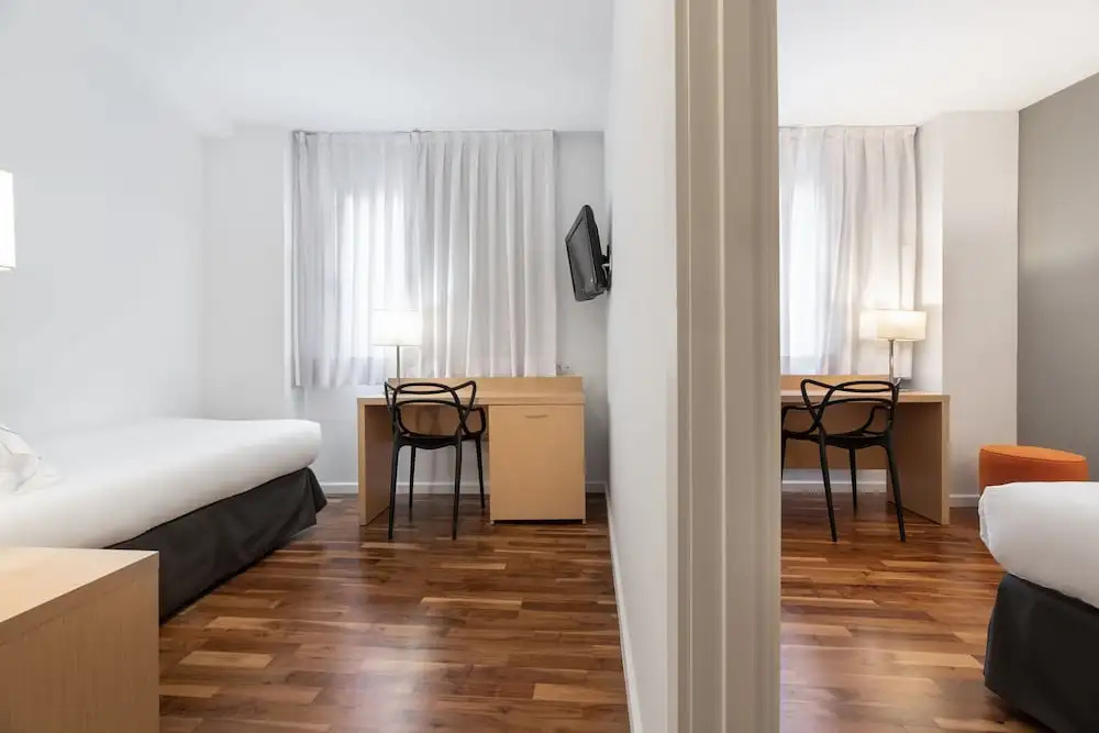 Double room (twin beds)