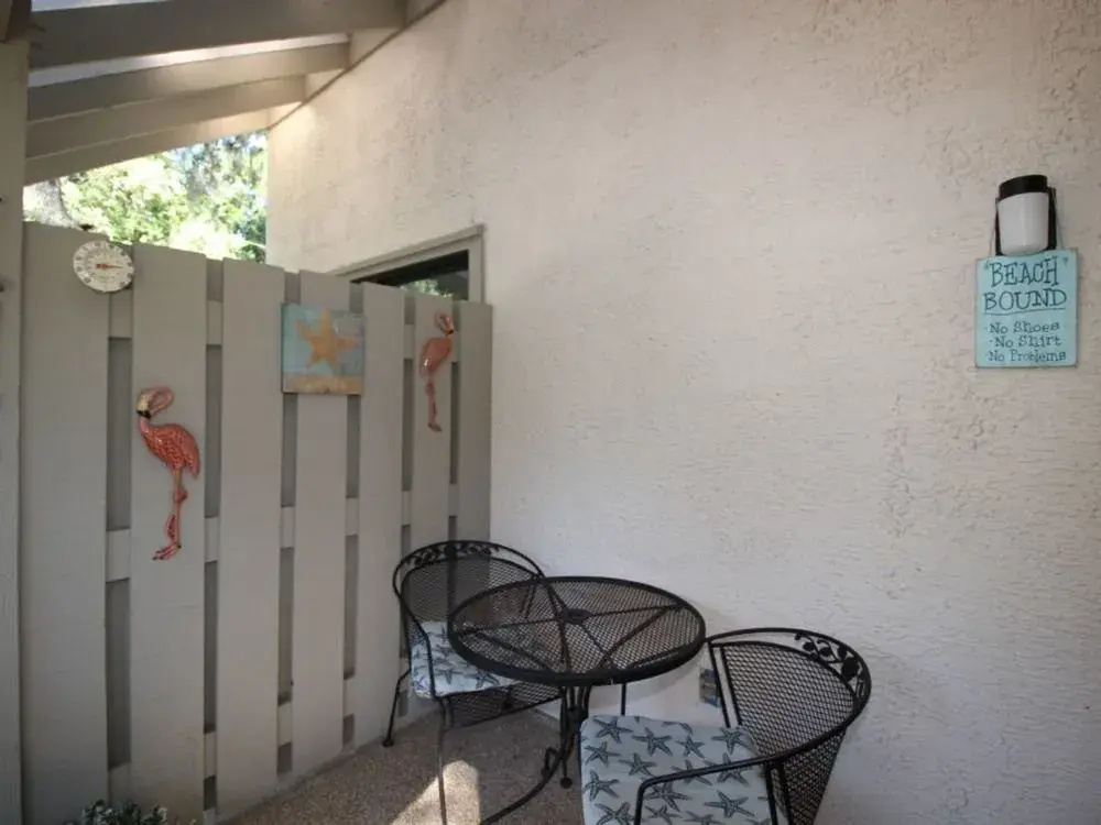 71 Springwood Villas 2 Br villa by RedAwning