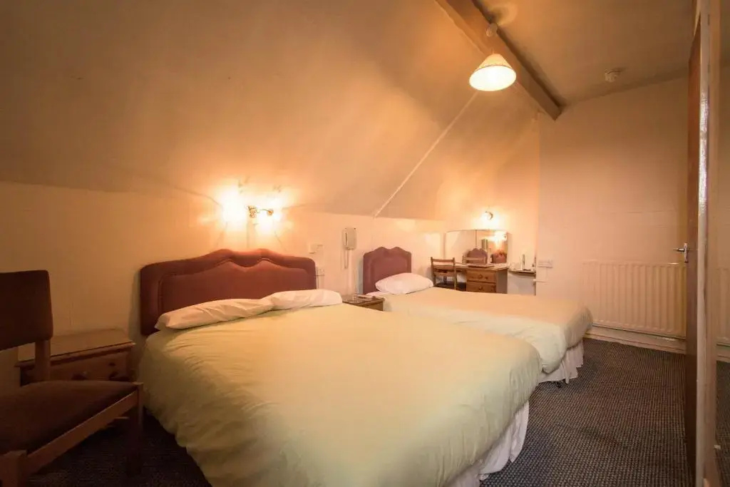 Pinegrove Hotel - Chambres