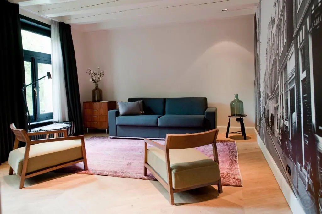1 Bedroom Suite