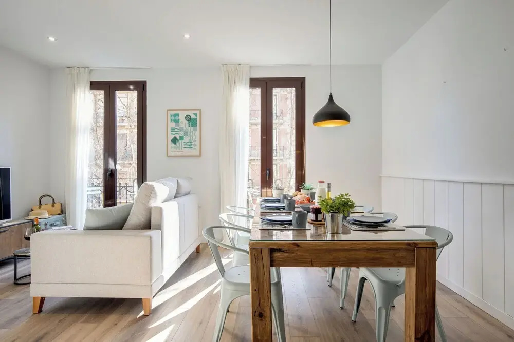 3 Bedrooms Deluxe Apartment with city view