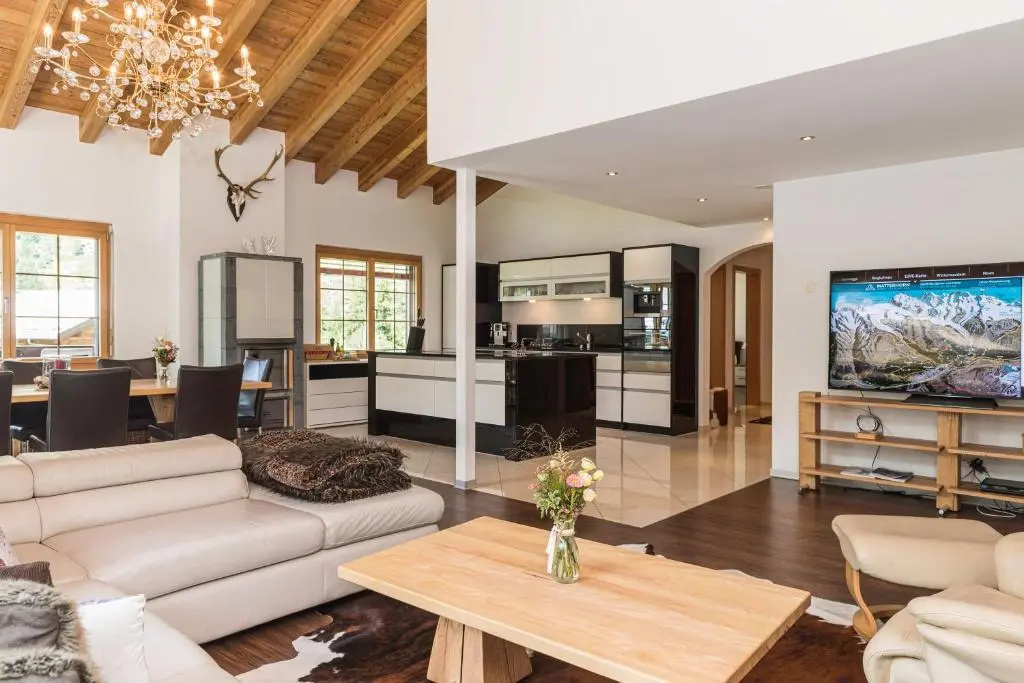 4 Bedrooms Duplex Apartment