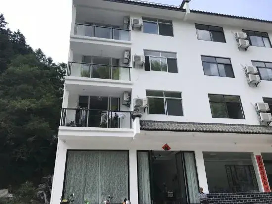 Chunmian Music Hostel