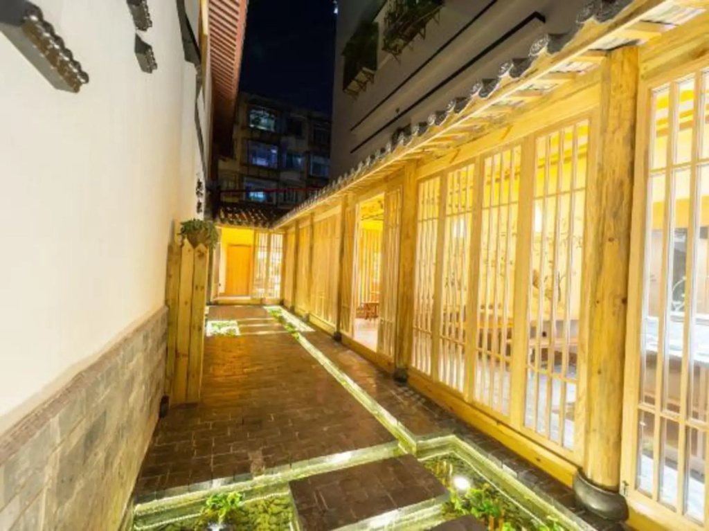 G Joyful · Encounter Hotel (Kunming Jinma Biji Old Street)