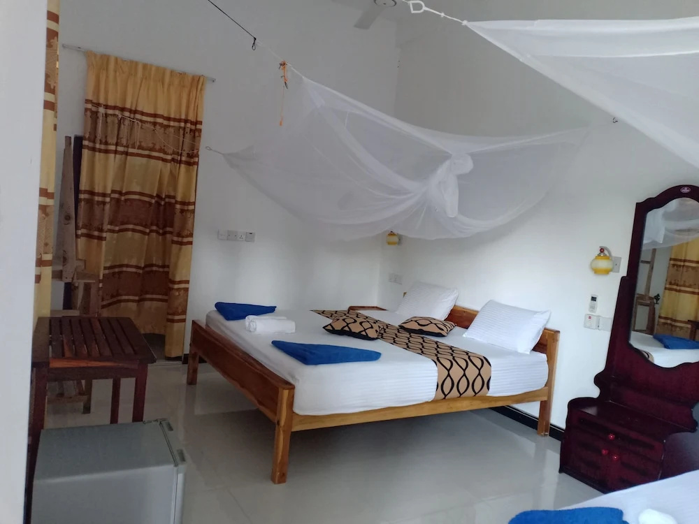 Surf & Sand Hotel - Photo 1