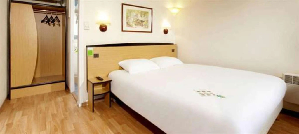 Standard Quadruple room (full double bed)