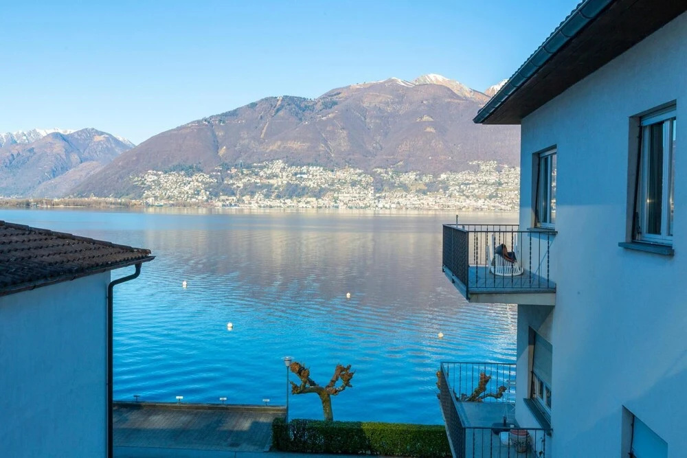 Garden On The Lake in Gambarogno Vira