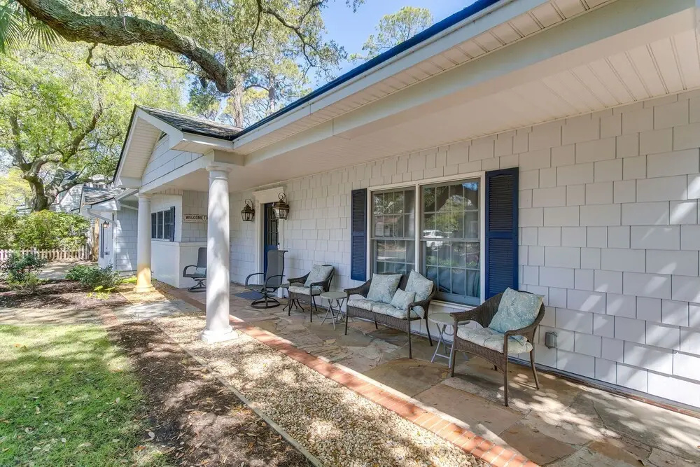 Spacious St Simons Island Vacation Rental w/ Pool!