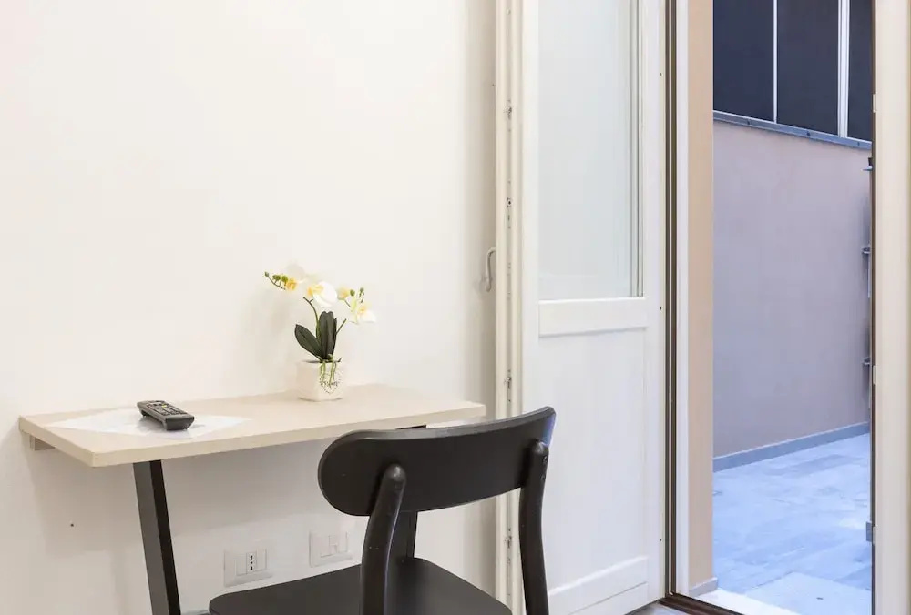 Economy room