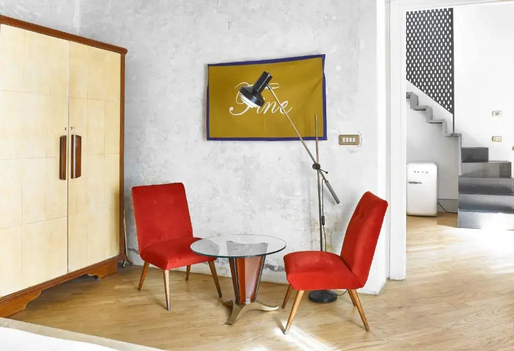 2 Bedrooms Penthouse Apartment
