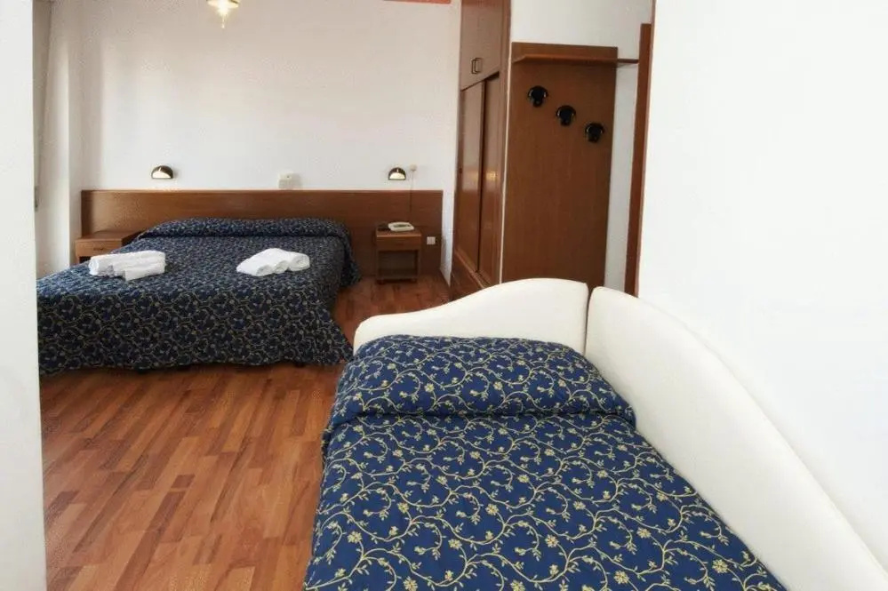 Hotel Mediterraneo - Chambres