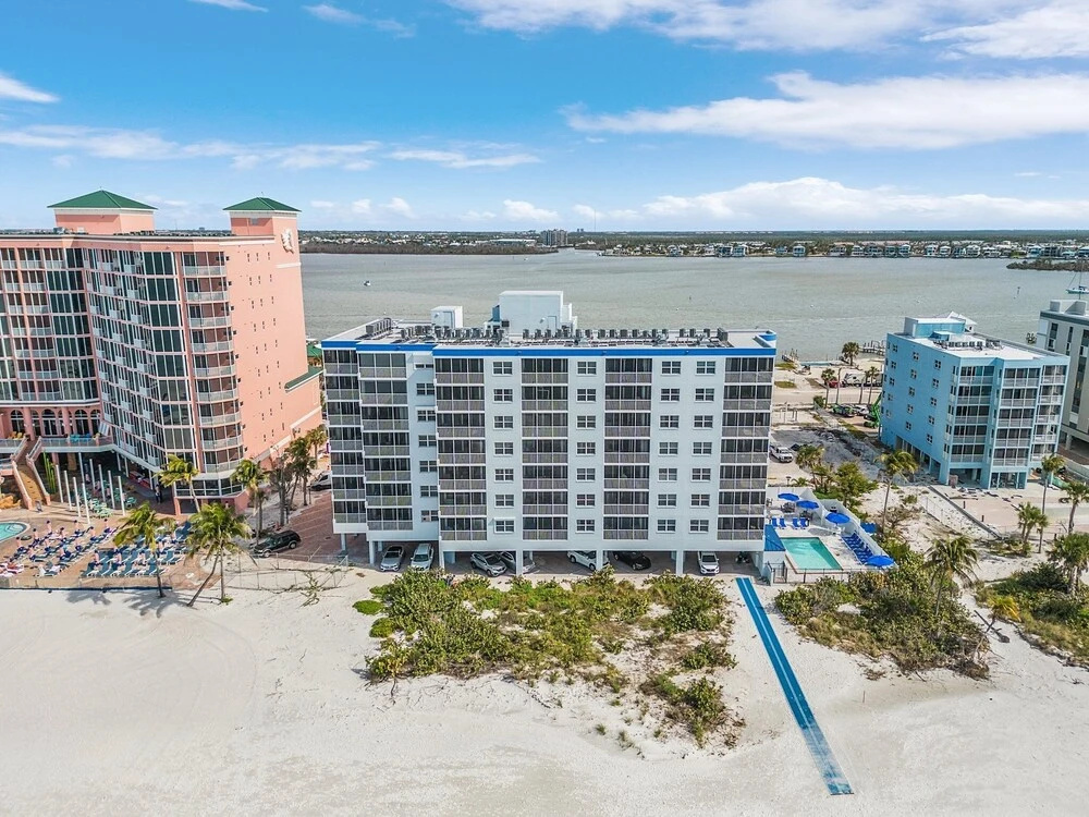~fantastic Gulf Front Condo North Of The Pier~ 2 Bedroom Condo by RedAwning