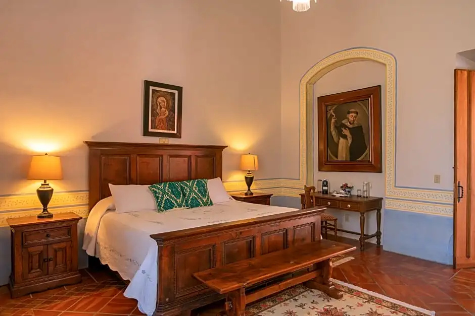 Double Junior Suite (full double bed)