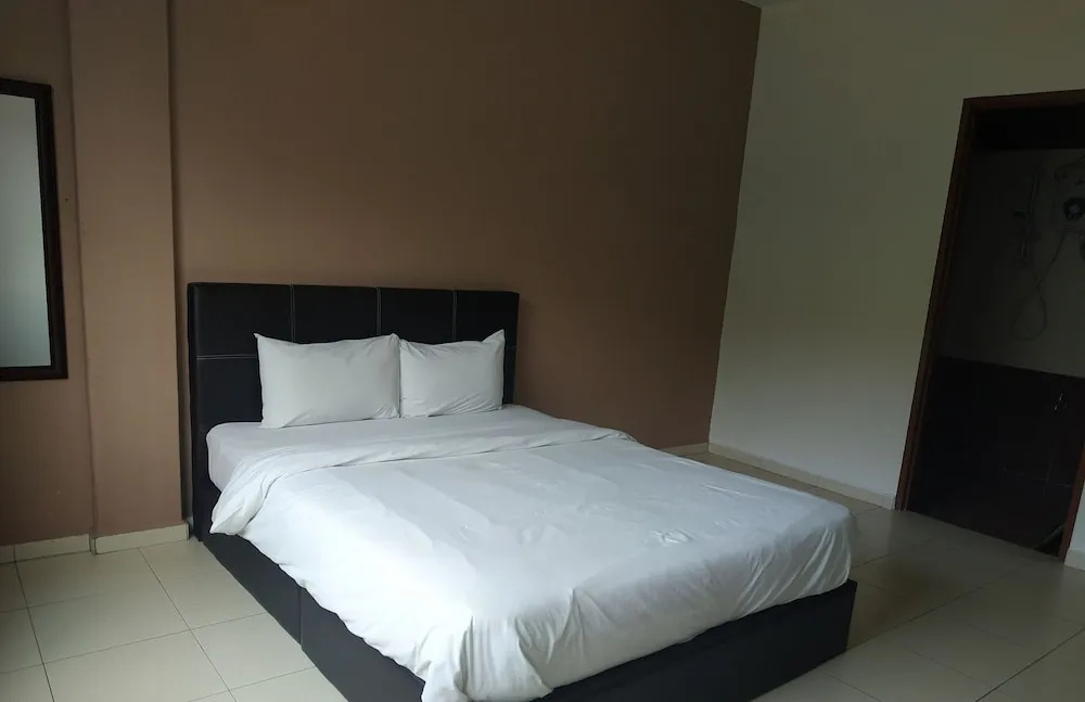 Hotel Alor Villa - Chambres