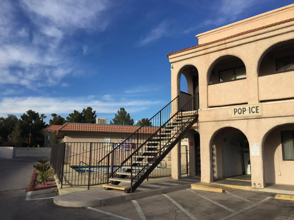 Super 8 by Wyndham Las Vegas Nellis AFB Area