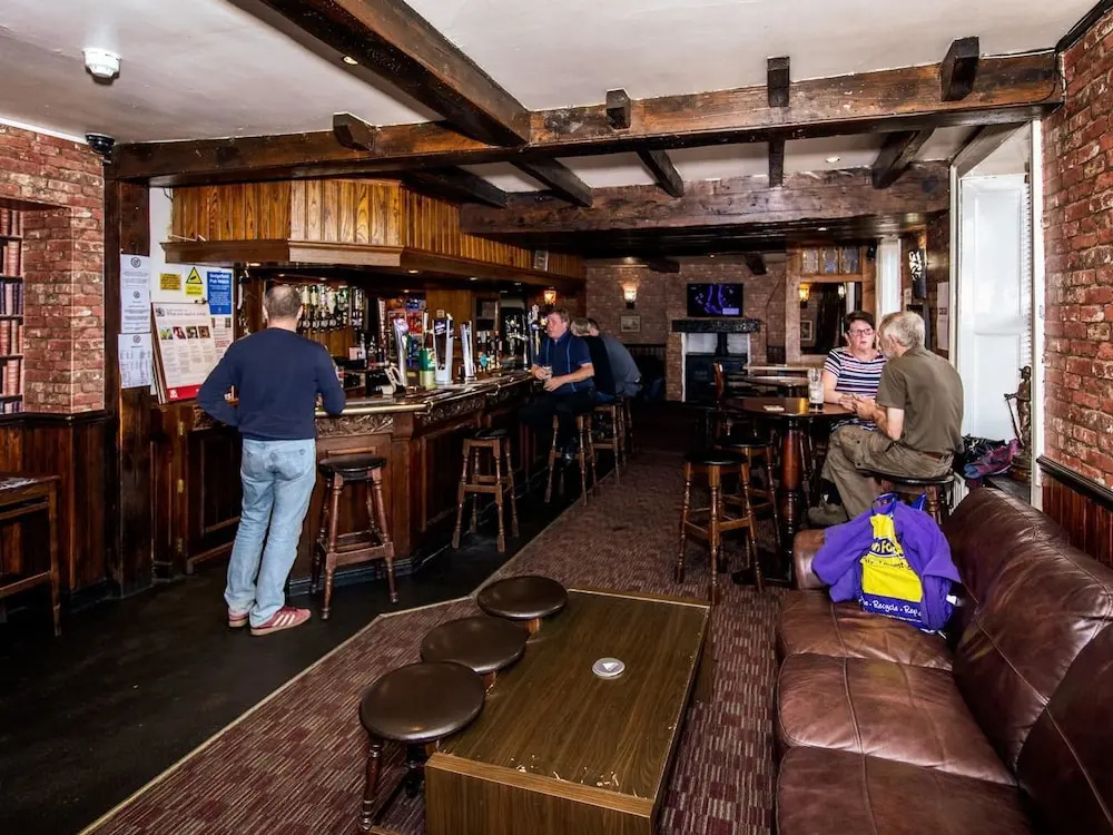 Hardwick Arms Hotel - фото 19