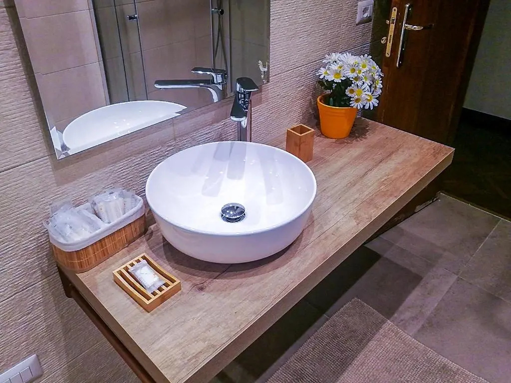 Standard Triple room with balcony