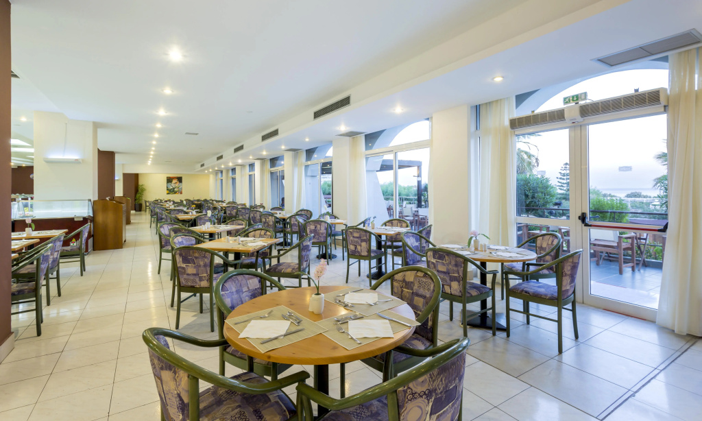 Food & Beverage