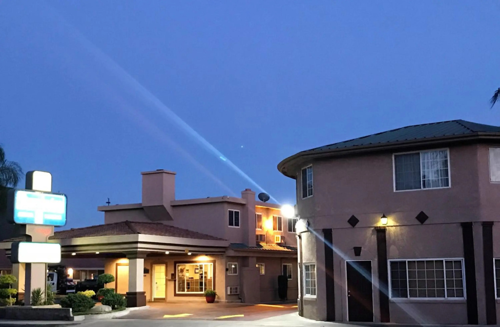 Travelodge by Wyndham Merced Yosemite - фото 24