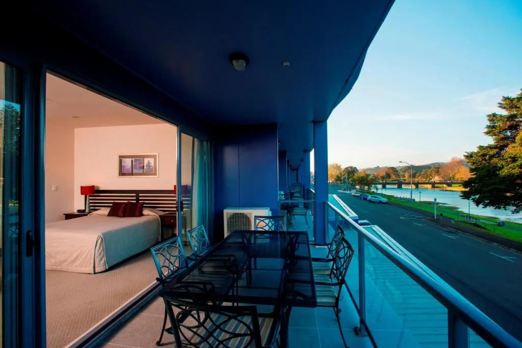 Executive Suite with river view
