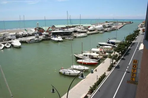 Beach & Waterfront