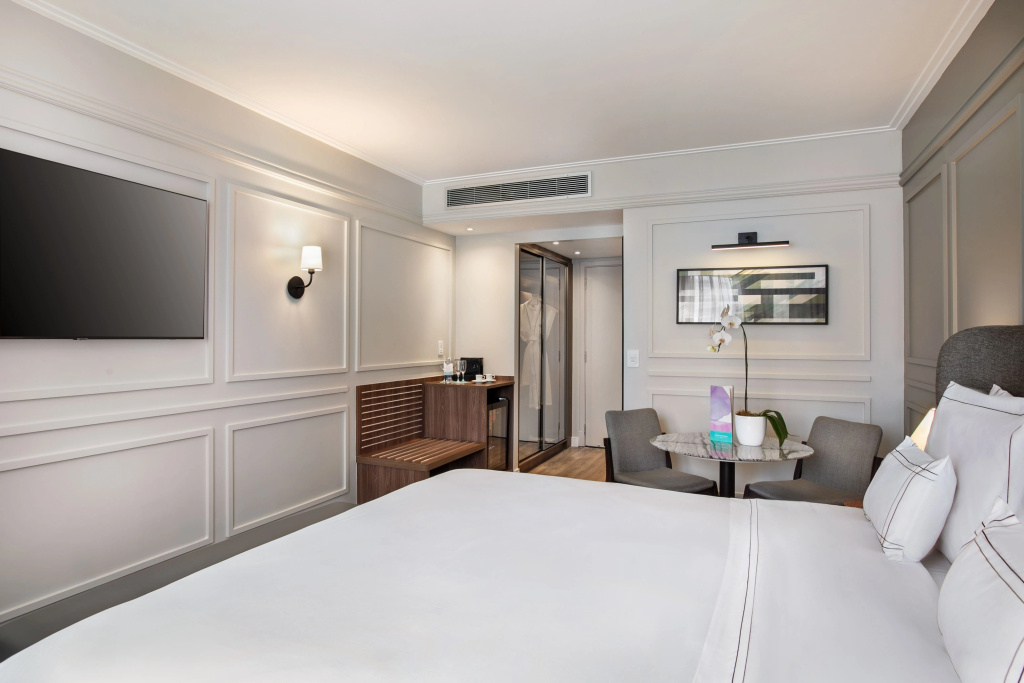 Superior room