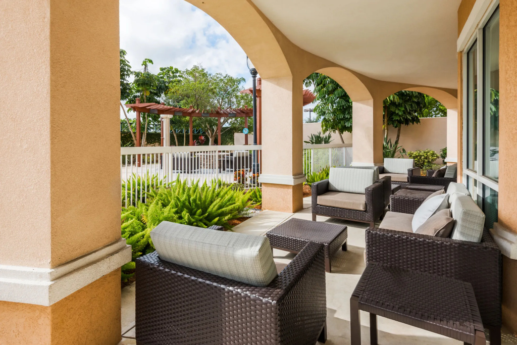 Courtyard by Marriott Fort Myers I-75/Gulf Coast Town Center - 2