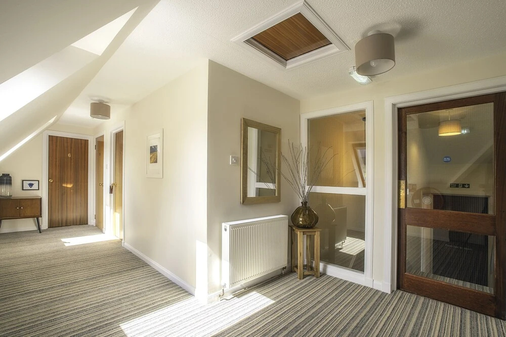 Lobby & Reception