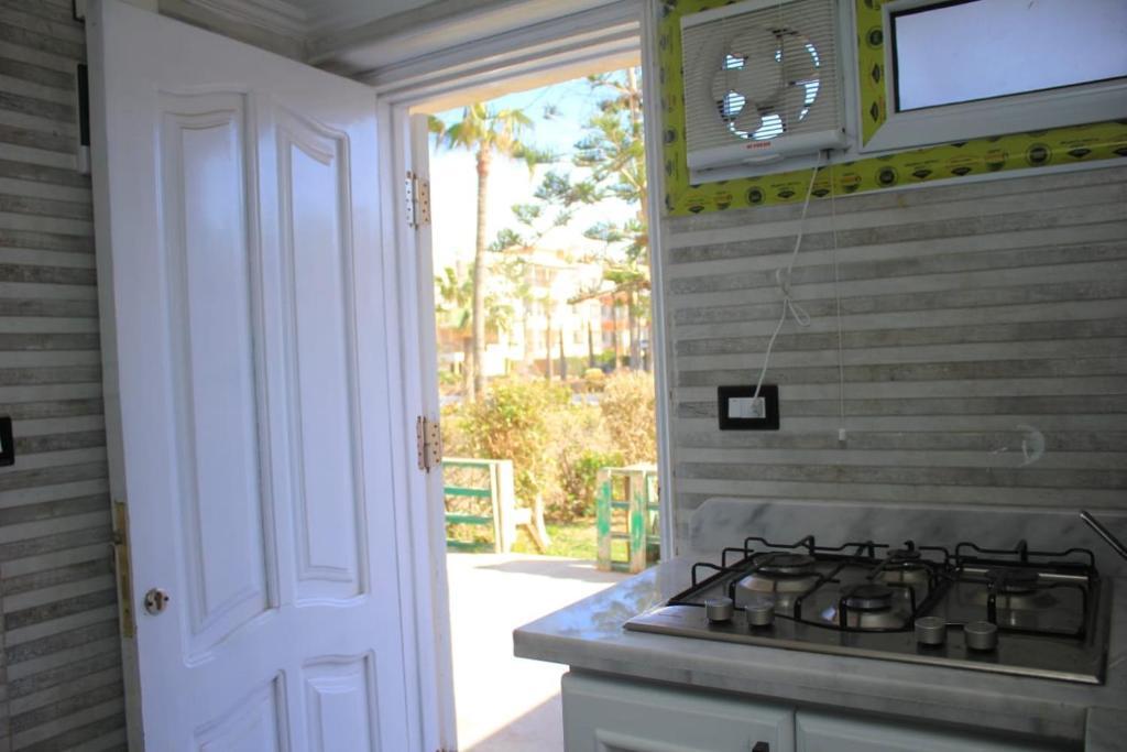 Отель JERMA apartments شاليه المعموره, фото 13