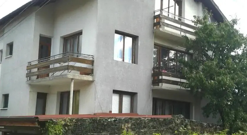 Topuzovi Guest House