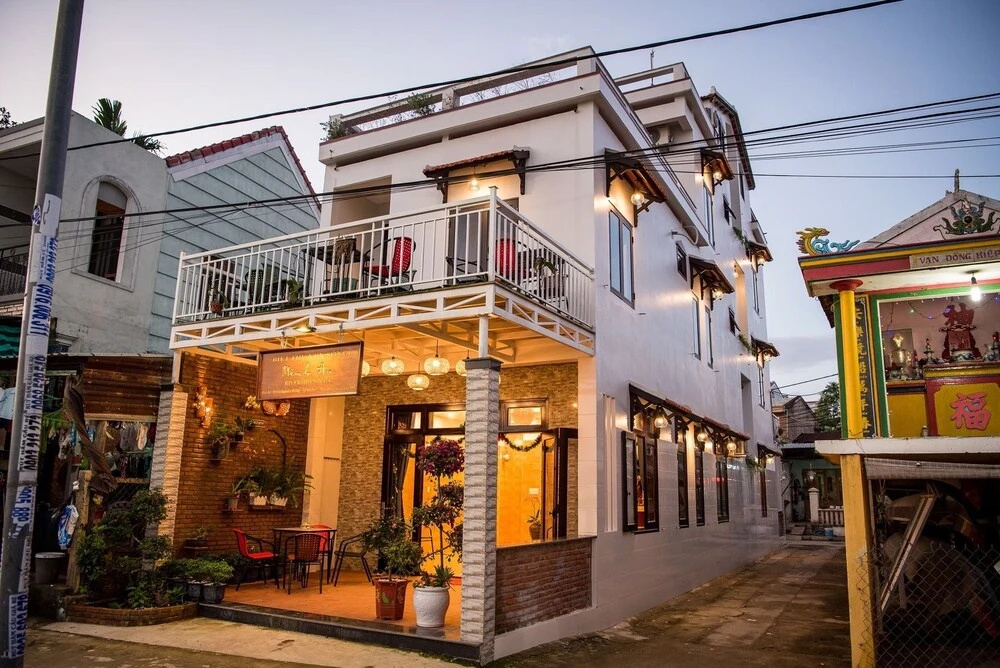 Minh An Riverside Villa